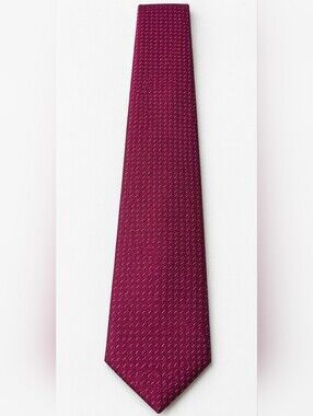 PERRY ELLIS 100% SILK TIE.
